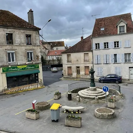 Appartamento Charmant Centre Saint Front